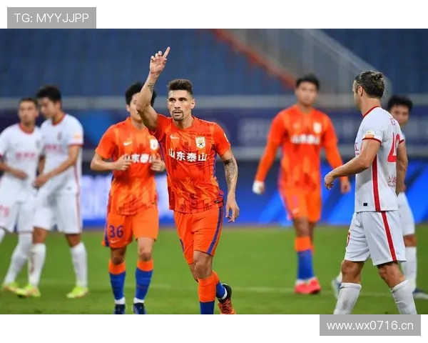 山东泰山中场控制力不足,难以支撑比赛节奏,稳定性面临考验 山东泰山中场控制力不足,难以支撑比赛节奏,稳定性面临考验