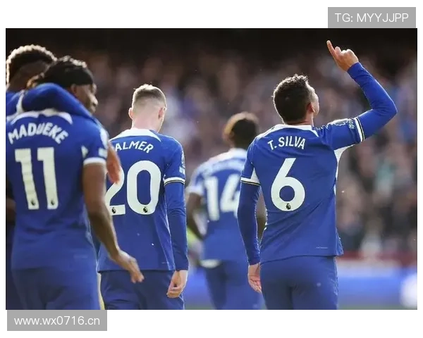 热刺防线压上幅度加大,防守漏洞频现影响争四形势 热刺防线压上幅度加大,防守漏洞频现影响争四形势